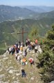 15 zum Gipelkreuz hinunter